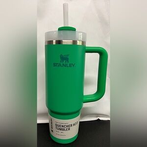 Stanley Emerald Green Travel Mug with Handle